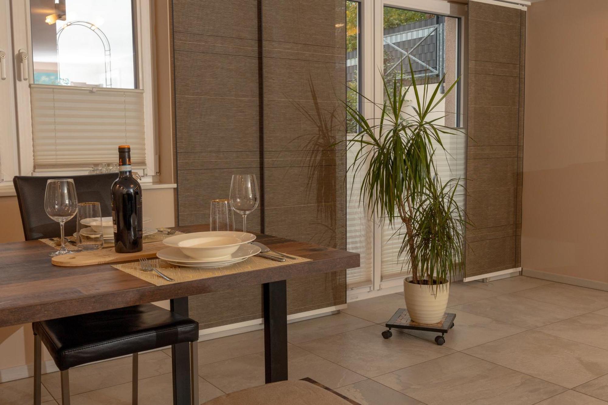 Phantasialand Family Apartment Erftstadt-Bruehl-Cologne ภายนอก รูปภาพ