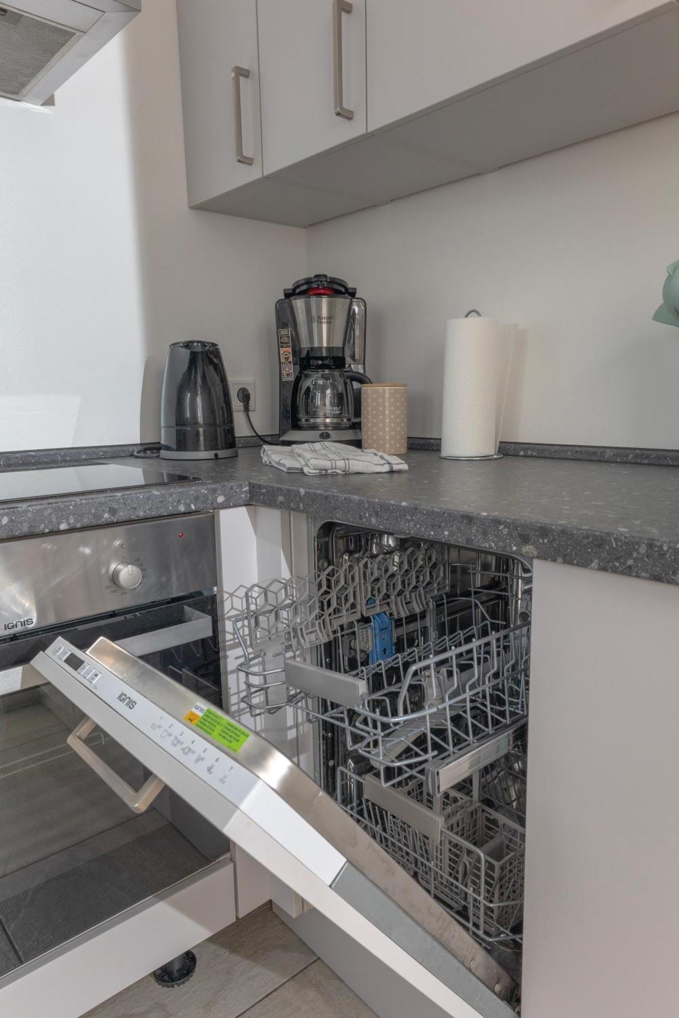 Phantasialand Family Apartment Erftstadt-Bruehl-Cologne ภายนอก รูปภาพ